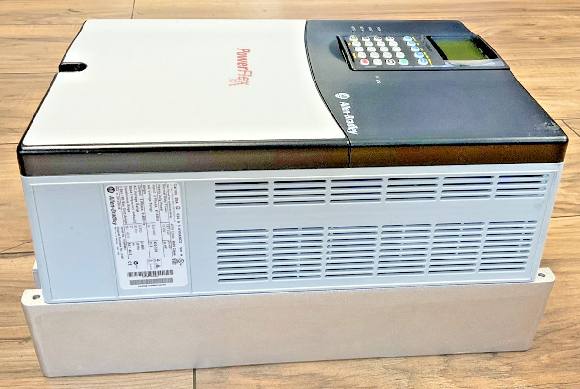 ALLEN BRADLEY 20AD034A3AYNANC0 POWER FLEX AC DRIVE 70 FRM 5.001