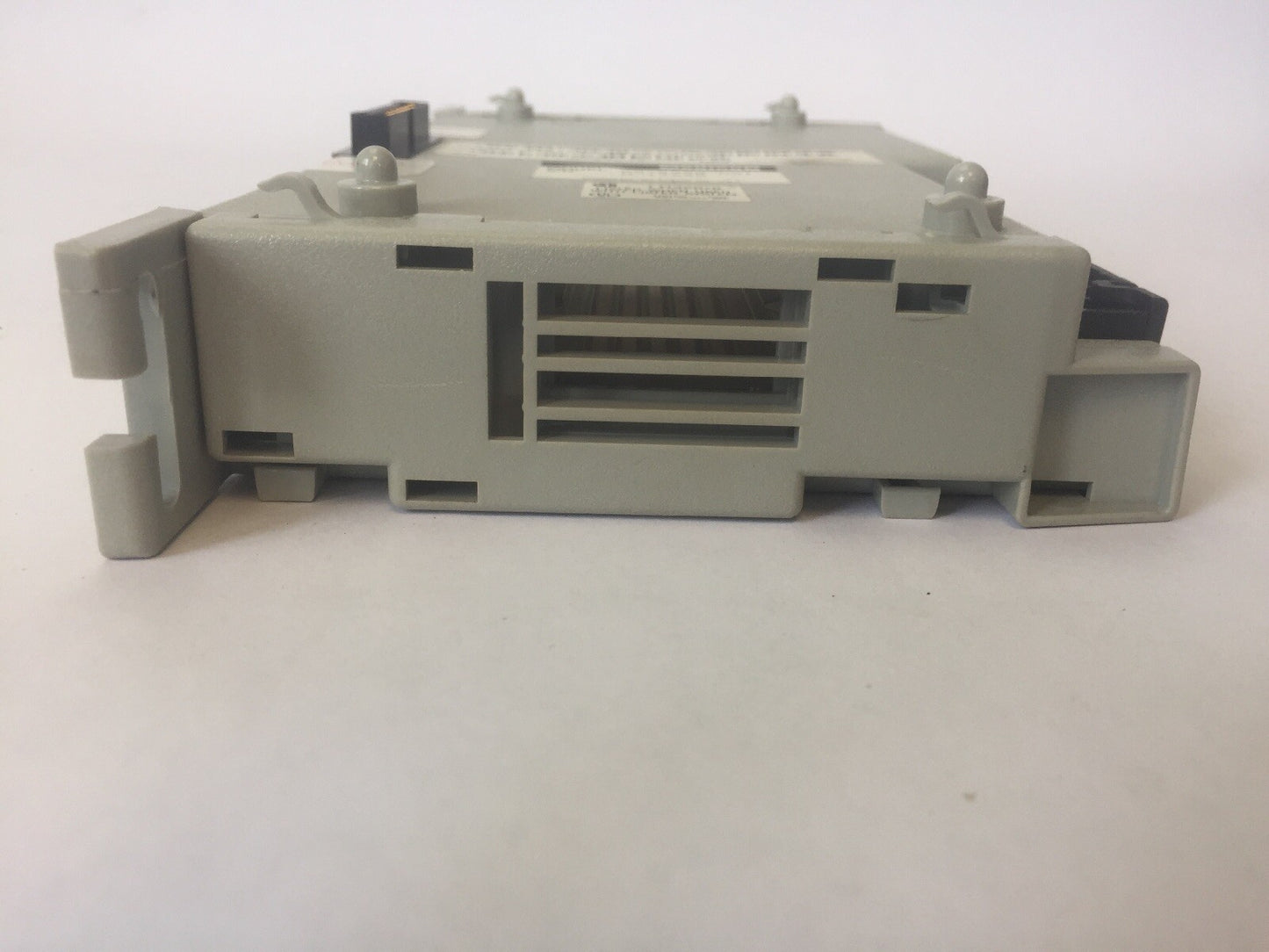 AEG MODICON AS-B350-001 OUTPUT MODULE 115VAC