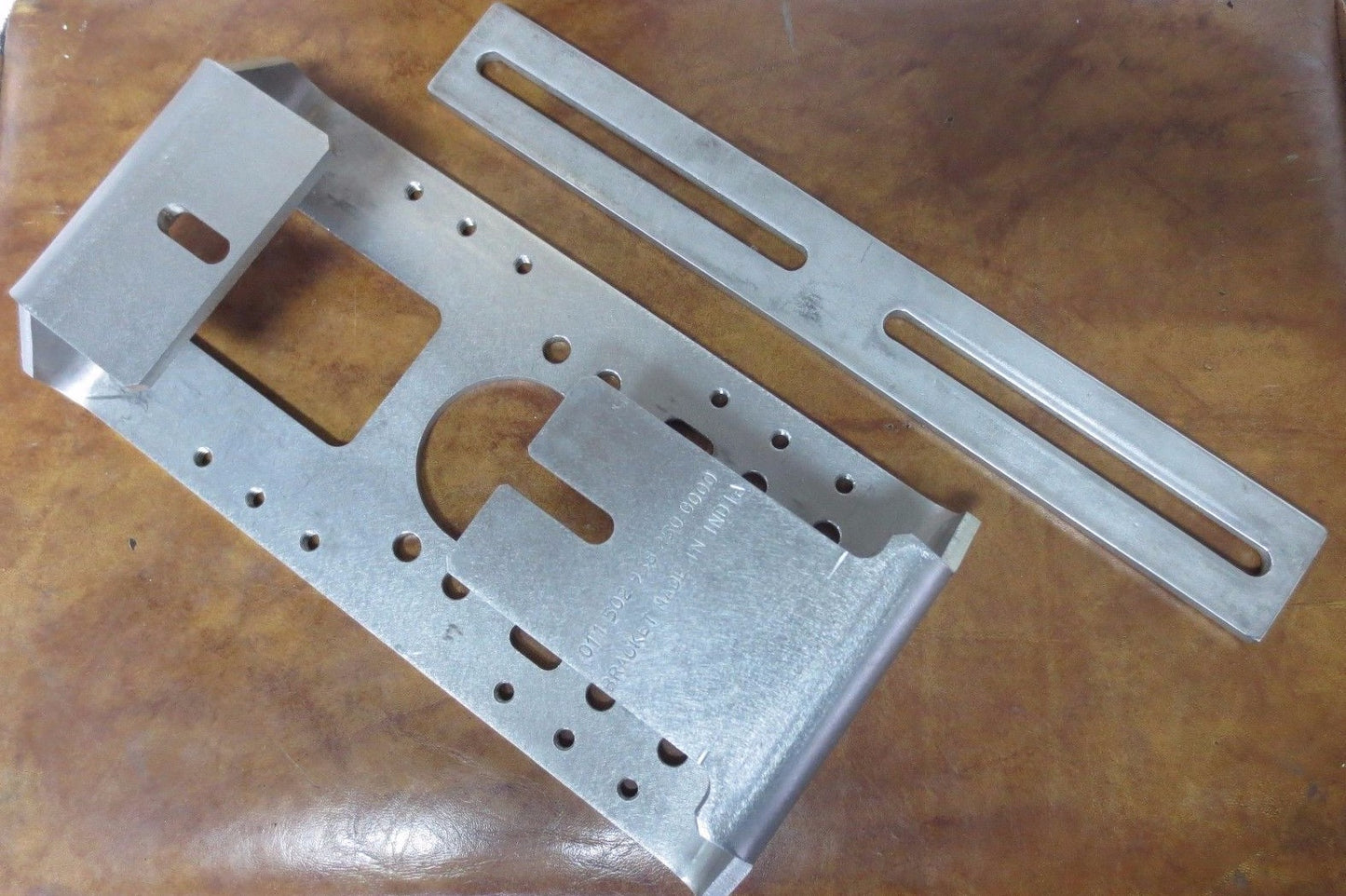 GE / MASONEILAN / DRESSER 011-502-938-250-0000 MTG BRACKET 011482254-999-0000