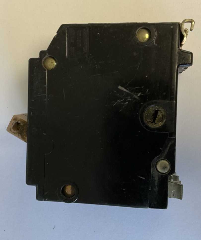 CUTLER HAMMER CH270 CIRCUIT BREAKER 120/240VAC 2POLE CLASS CTL