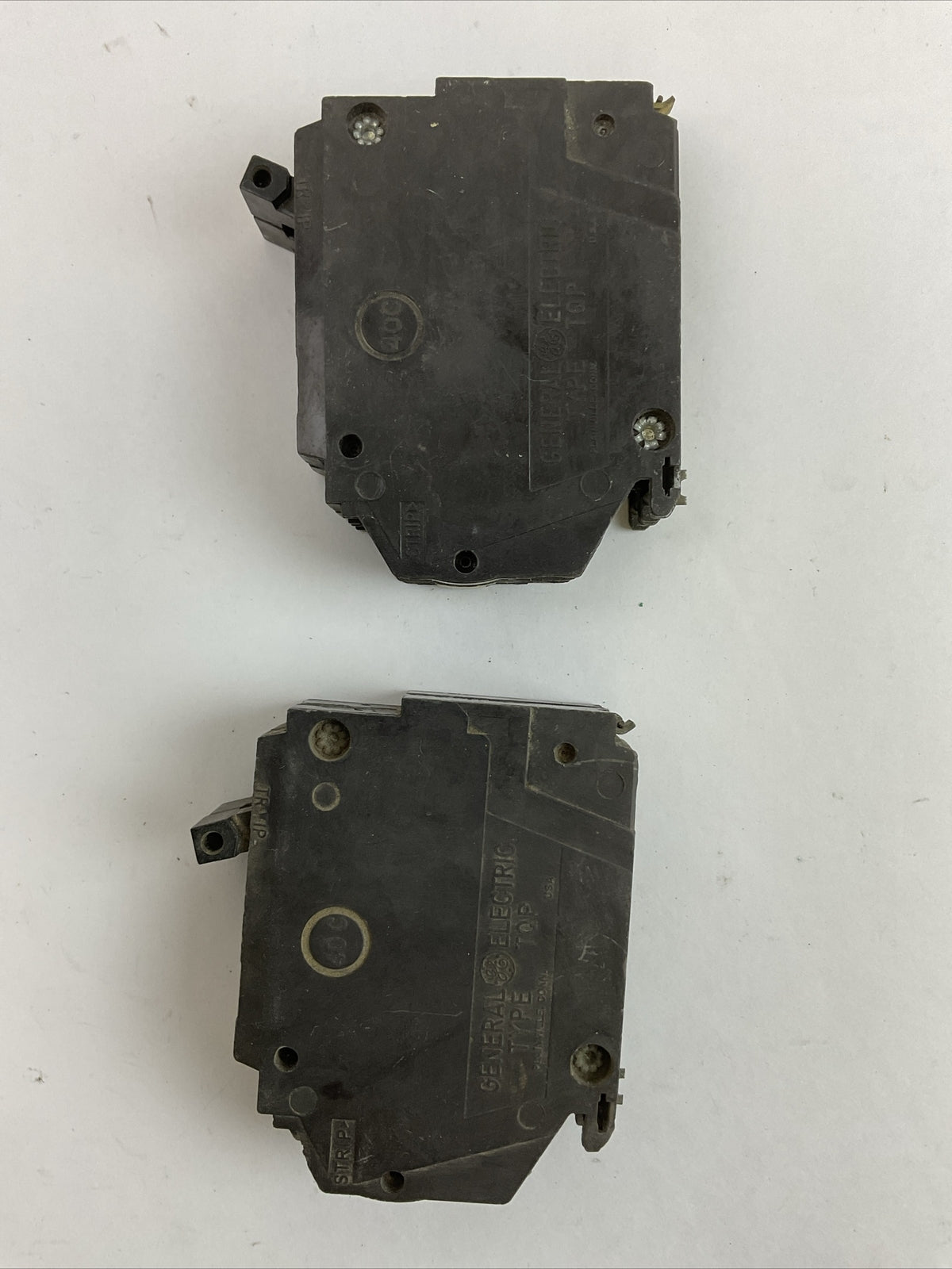 GE TQP240 40AMP 120/240VAC 1POLE CIRCUIT BREAKER (LOT OF 2)