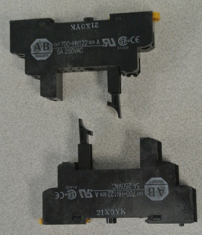 ALLEN-BRADLEY 700-HN122 / 8-BLADE SOCKET / 5A / 250VAC  / LOT of 2