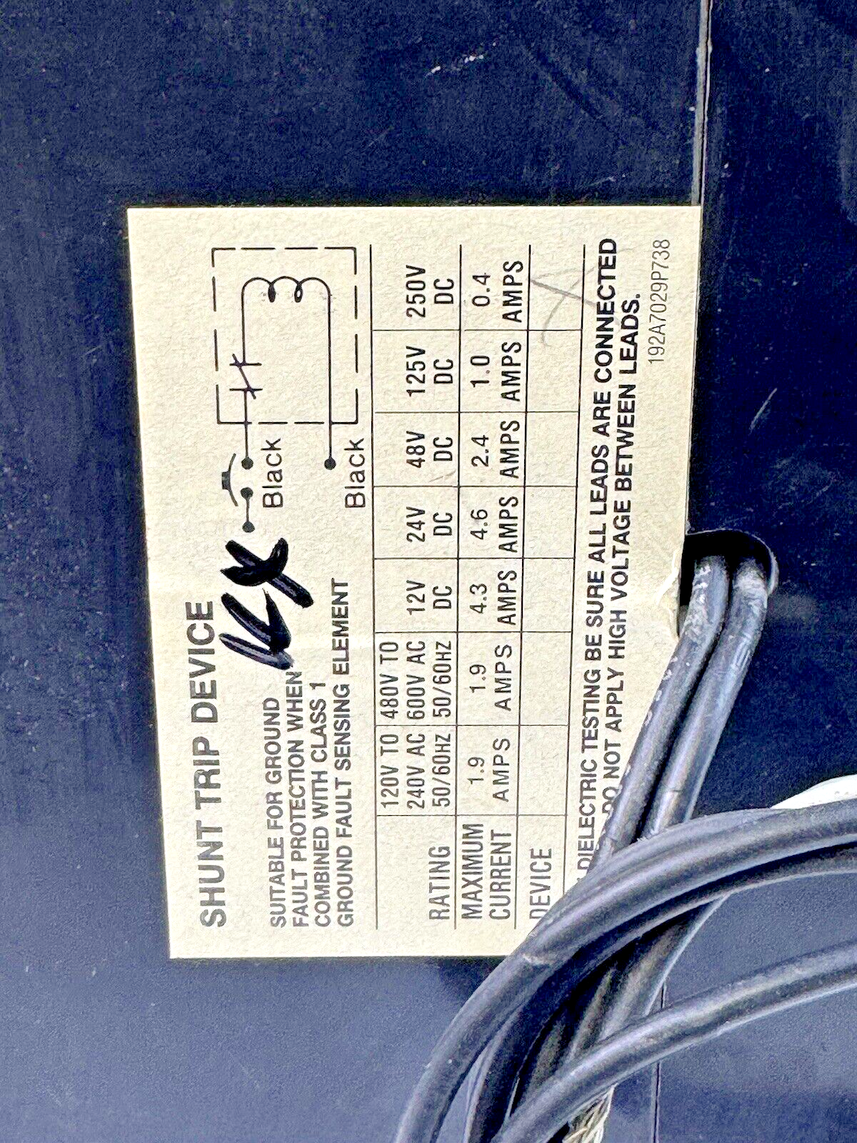 GE - TJJ436400 - CIRCUIT BREAKER W/ 400A TRIP, AUX, SHUNT - 400A, 600VAC, 3 POLE