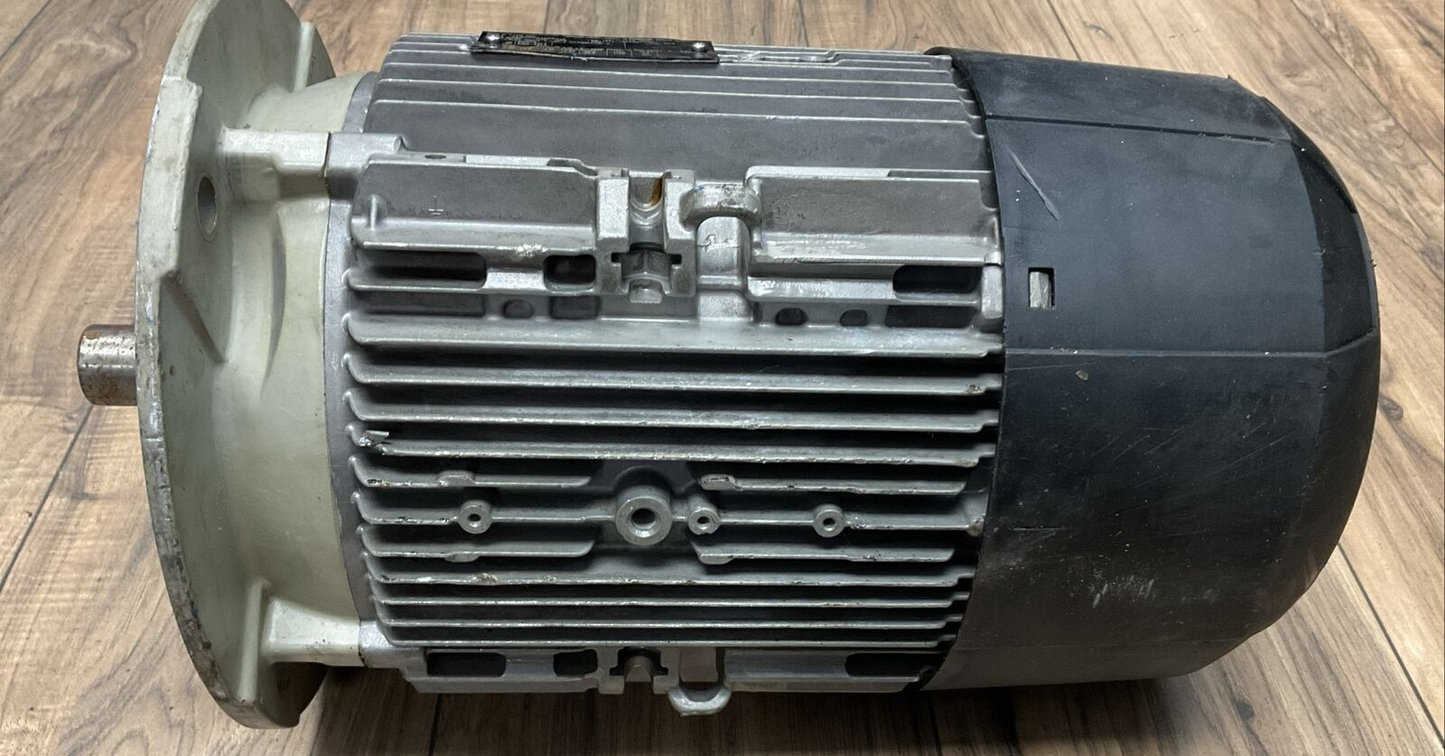 SIEMENS 1LE10231BB234FB4-Z MOTOR 460V 6.5A 1770RPM UD 1211/1483367-002-003