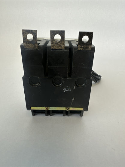 CUTLER HAMMER GDB3040 CIRCUIT BREAKER 480VAC 250VDC 3P 40A GDB 14K 1373D62G01