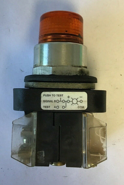 ALLEN-BRADLEY 800T-QT24  SER. T AMBER PUSHBUTTON SWITCH 24VAC/DC #757 LAMP