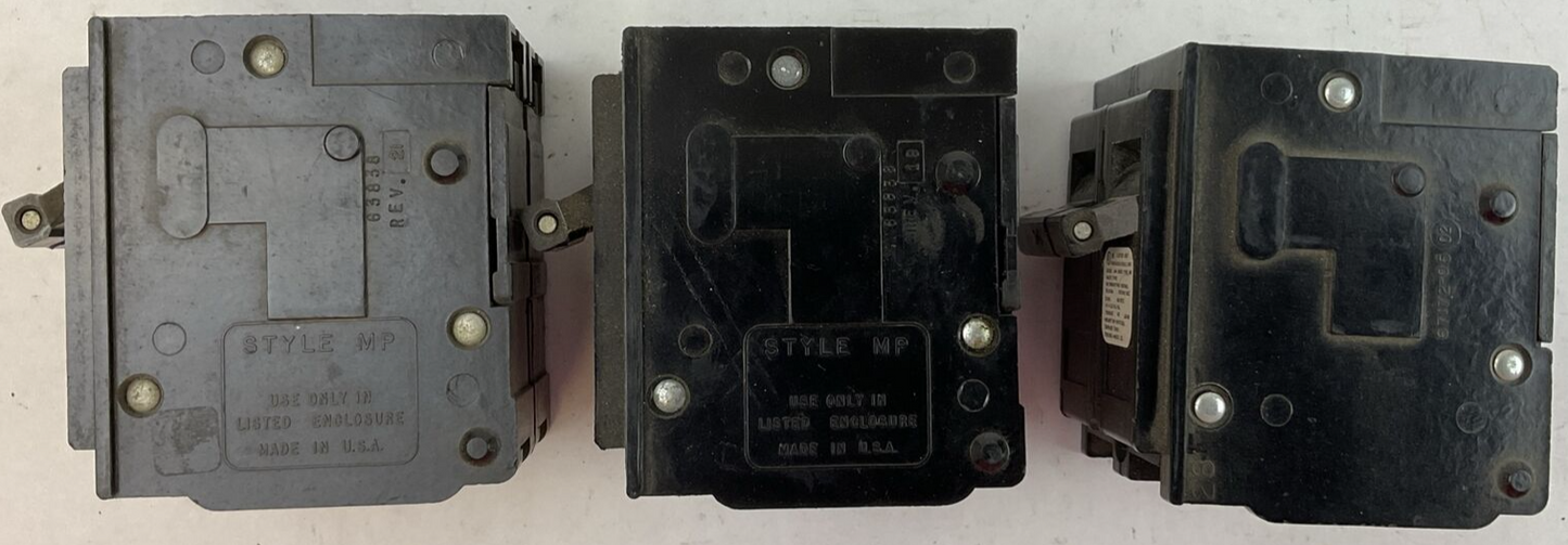 MURRAY / CROUSE-HINDS MP230 CIRCUIT BREAKER 30AMP 2POLE 120/240VAC (LOT OF 3)