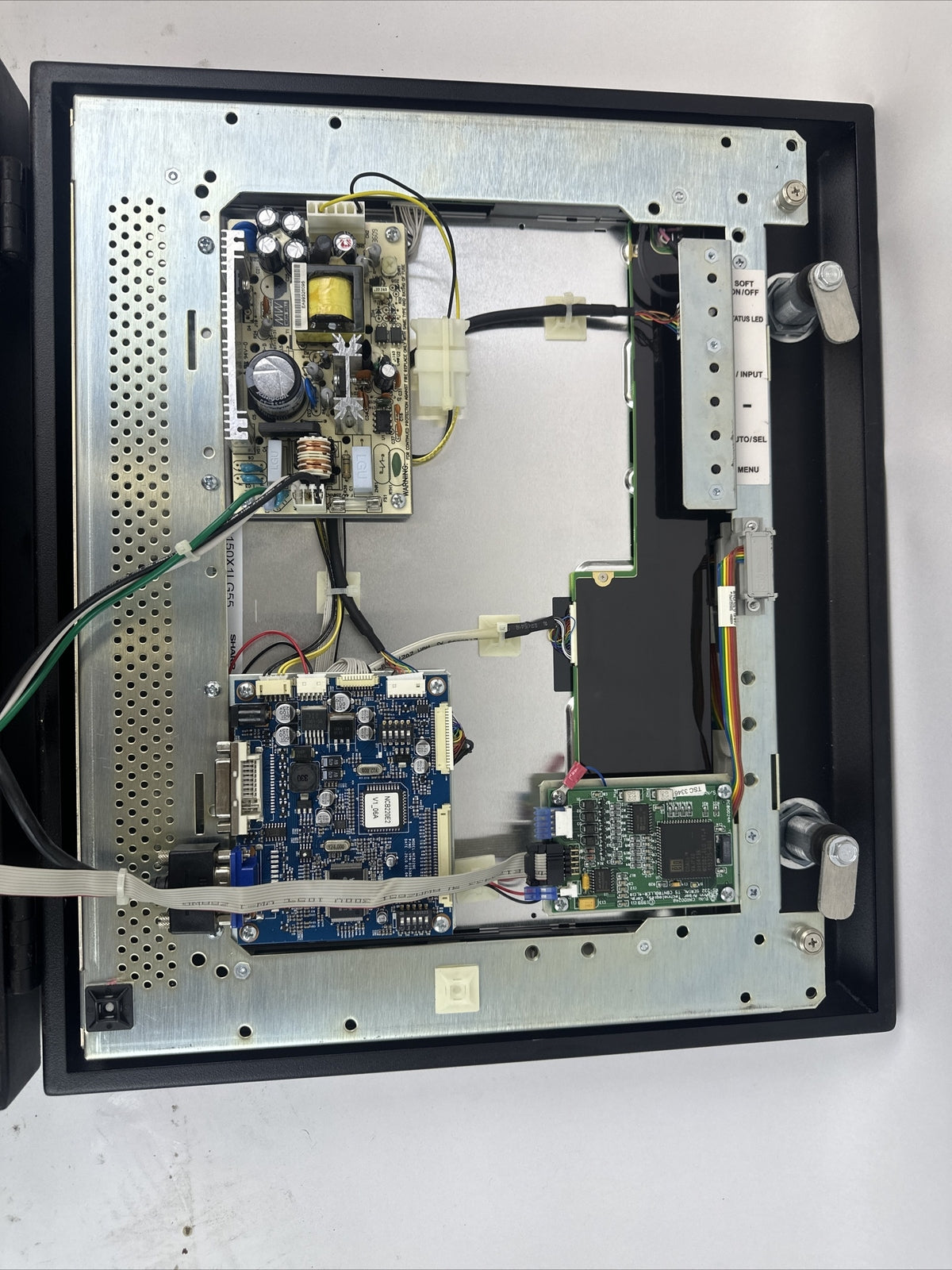 DYNICS N15TD-E 100-240VAC 30E 50/60HZ 15" DISPLAY