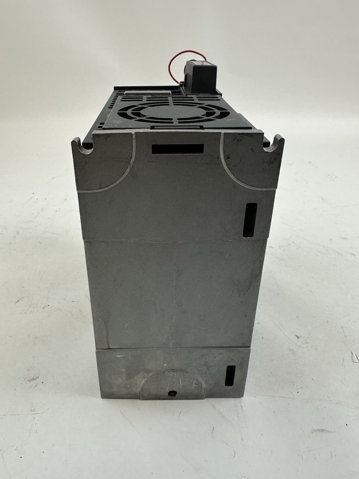 MITSUBISHI MELSERVO-J3 MR-J3-200BS4 AC SERVO DRIVE 3 PHASE 2kW 380-480V 50-60Hz