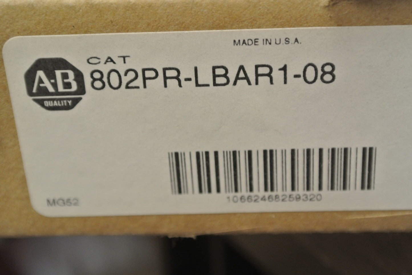 ALLEN-BRADLEY 802PR-LBAR1-08 SER.E PROXIMITY SWITCH 20-250VAC/DC / 8ft