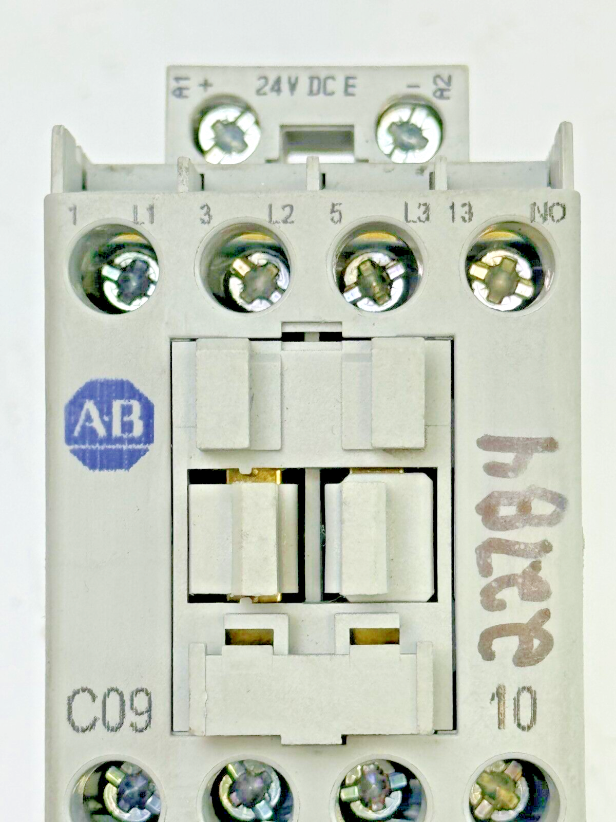 ALLEN-BRADLEY 100-C09D*10 SER. A CONTACTOR W 24VDC COIL & 193-EA1DB SER. B RELAY