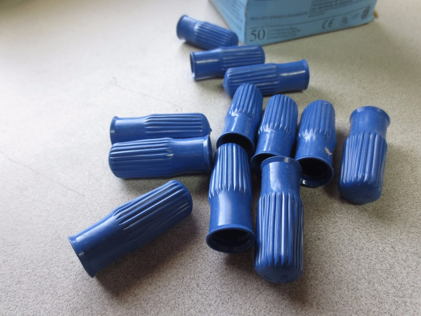 3M SCOTCHLOK B - 20066 SPRING CONNECTORS - NEW SURPLUS - LOT of 44