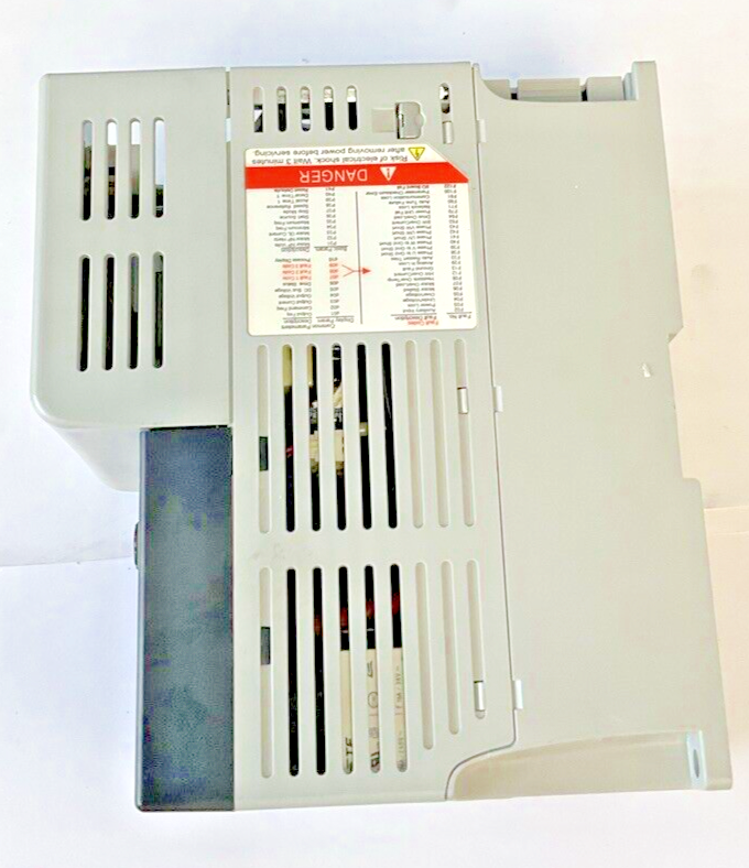 ALLEN BRADLEY 22B-D4P0N104 AC DRIVE SER.A 1.5KW 2.0HP 3PH 480VAC 63HZ 5.7AMPS
