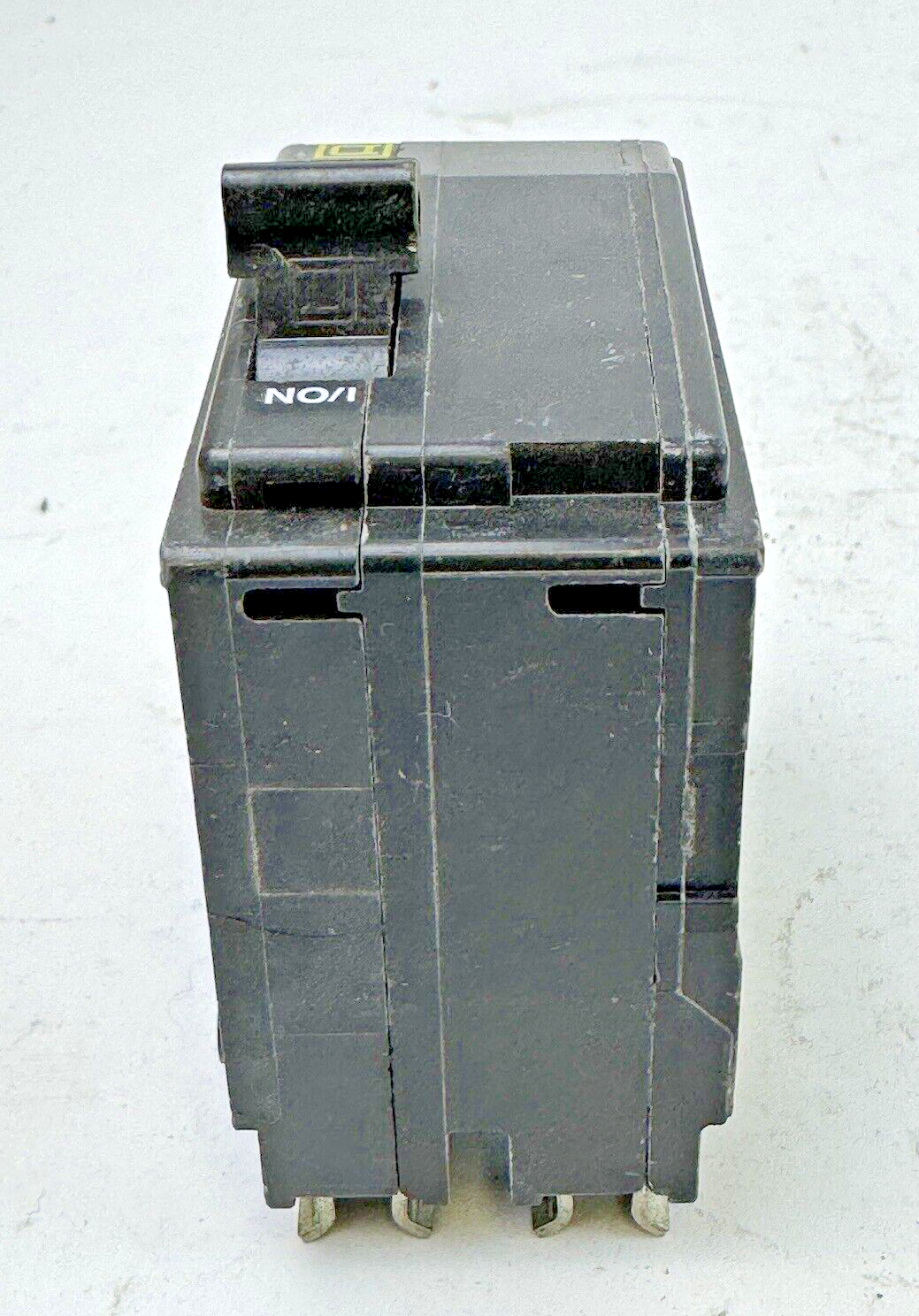 SQUARE D QO230 CIRCUIT BREAKER 2POLE 240VAC 30A 10kA