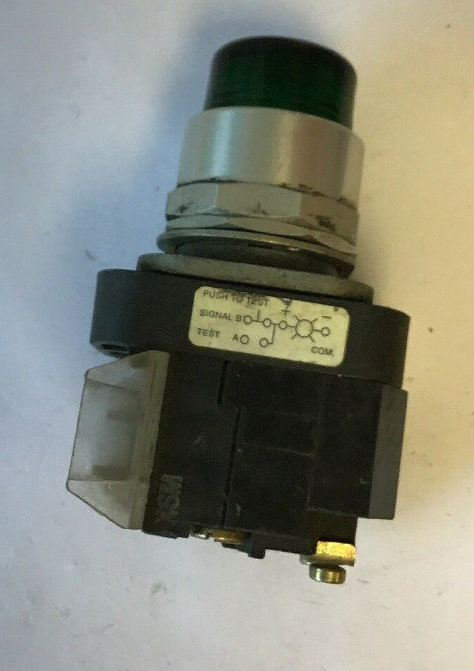 ALLEN-BRADLEY 800T-QT24  SER. T GREEN PUSHBUTTON SWITCH 24VAC/DC #757 LAMP