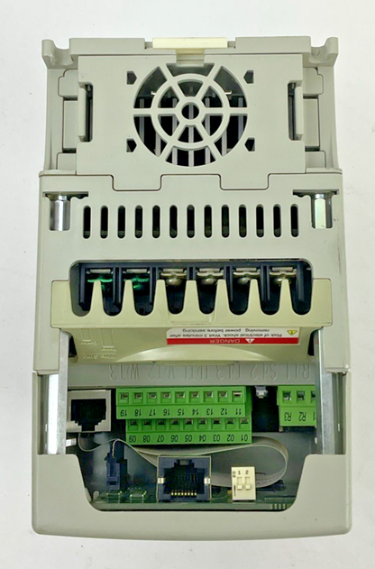 ALLEN BRADLEY 22D-D1P4N104 AC DRIVE SER.A 0.4KW/0.5HP 480V 1.8A