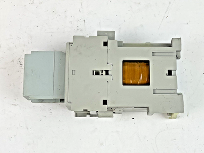ALLEN BRADLEY - 100-C09Z*10 SER. A 25VDC COIL CONTACTOR & 100-F SER. B CONTACTOR