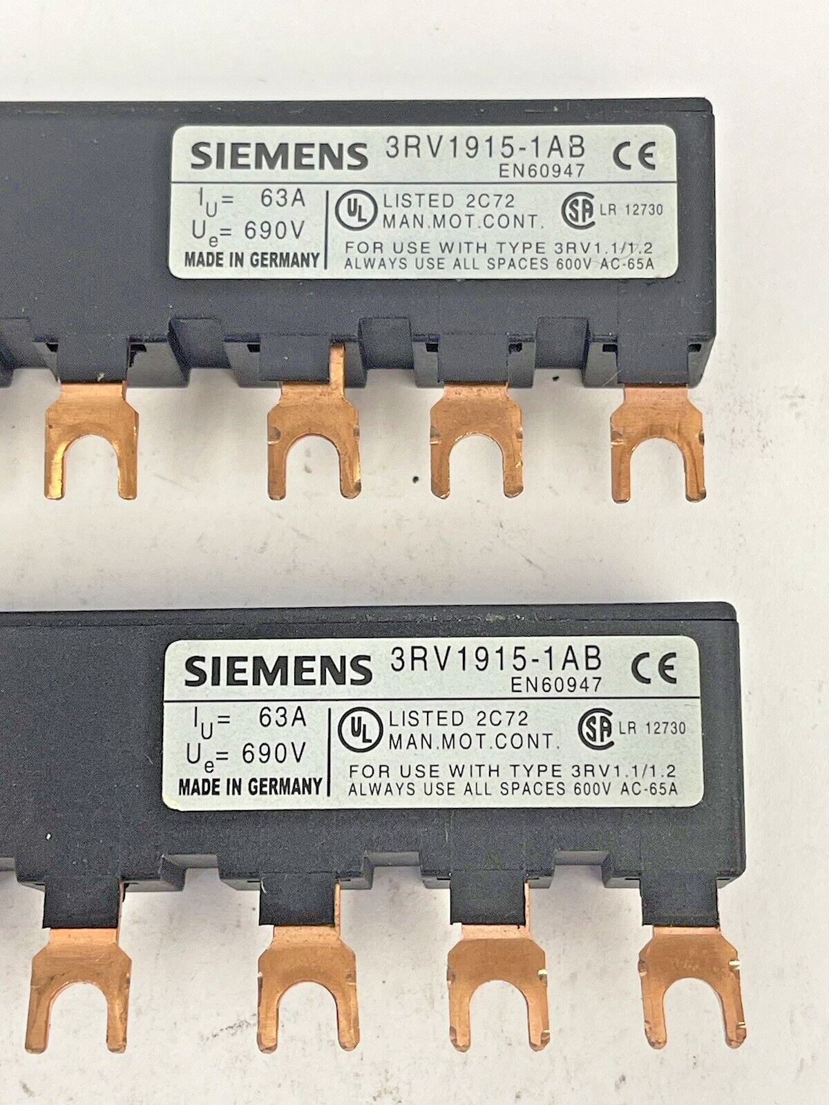 SIEMENS *LOT OF 2*- 3RV1915-1AB - BUSBAR - MODULAR SPACING 45 mm for 2 SWITCHES