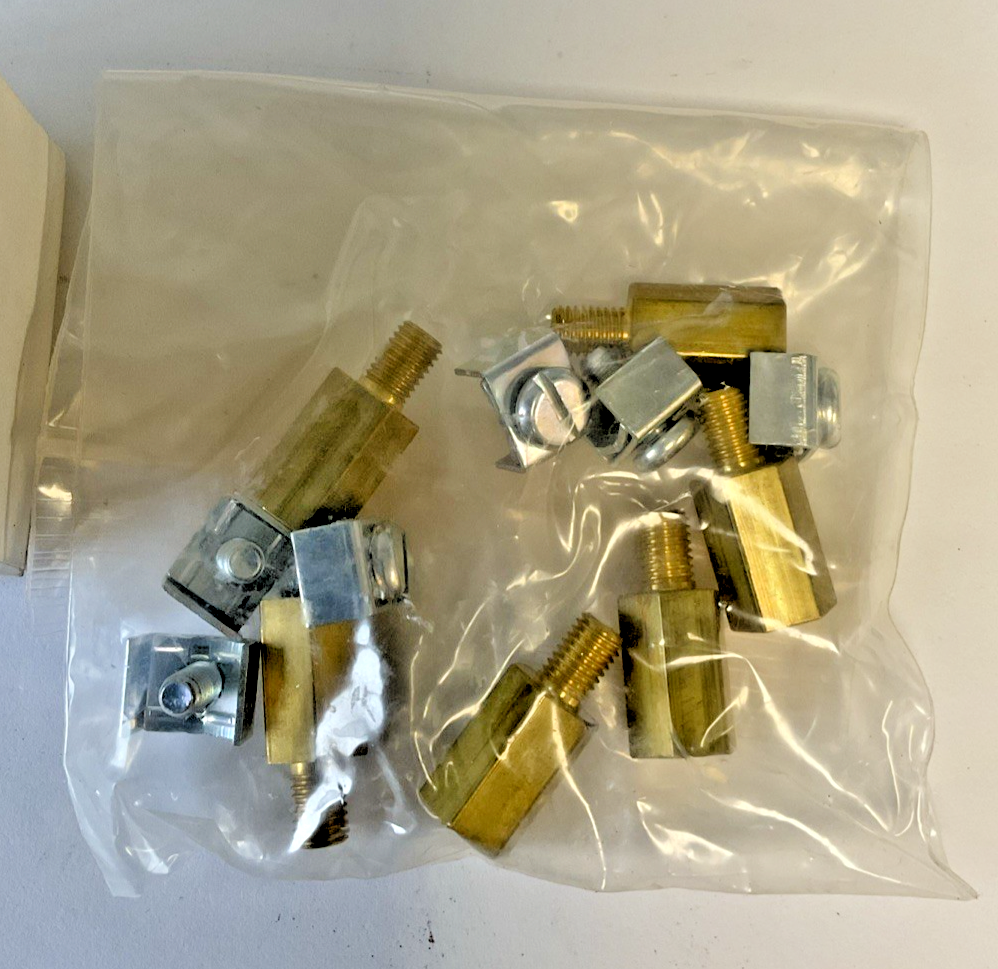 ALLEN BRADLEY 1494R-N17 LUG ADAPTER KIT SER.A
