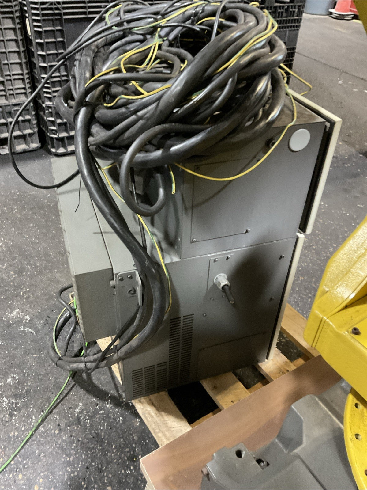 FANUC ROBOT M-710iC 70 R-30iB *28,226.0 HOURS* A05B-2610-B222 A05B-2255-C101#EMH