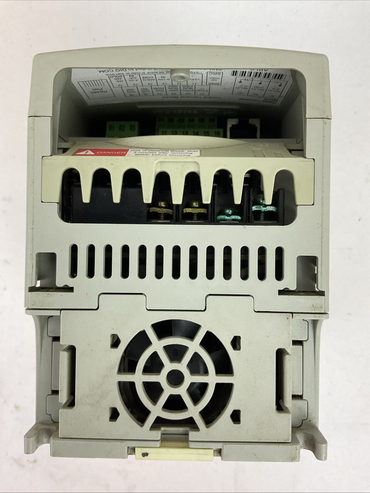 ALLEN BRADLEY 22A-D6P0N104 SER A FRN 3.05 POWER FLEX 4 AC DRIVE 2.2kW/3.0HP