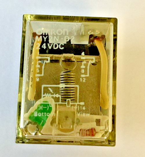 OMRON MY2N-D2 RELAY 24VDC 250VAC ***LOTOF4***
