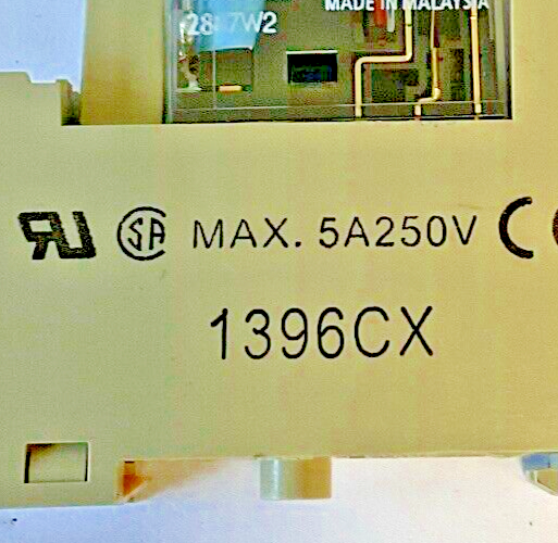 OMRON 1396CX SOCKET 5A 250V W/ G2R-2-SND RELAY ***LOTOF2***