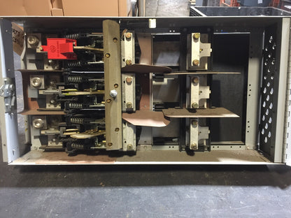 GE SPECTRA SERIES ADS32400HM FUSIBLE SWITCH UNIT 240VAC 250VDC 400A 3P 125HP