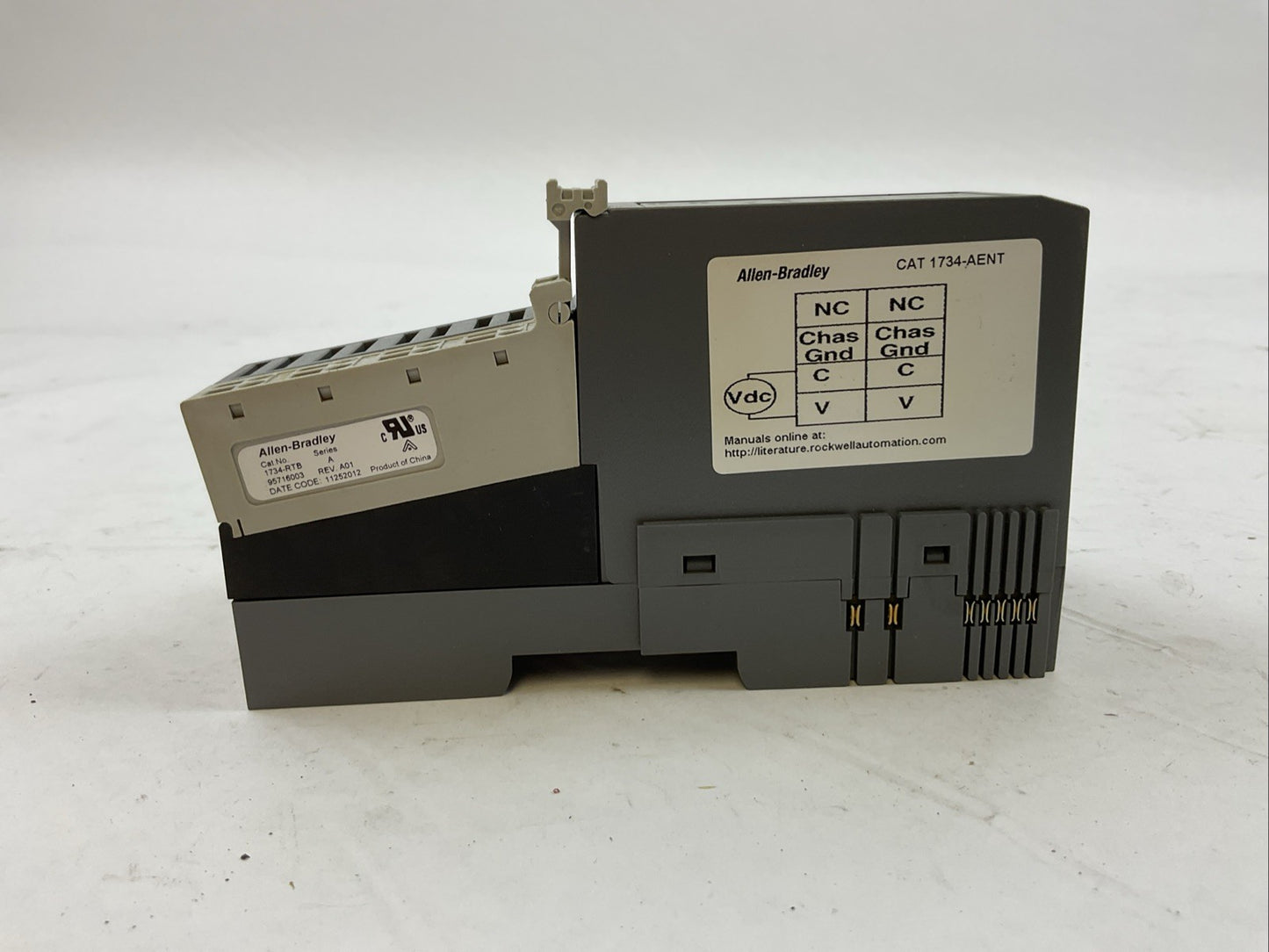 ALLEN BRADLEY 1734-AENT SER A FW 3.011 NETWORK ADAPTOR 1734-RTB SER A REV A01