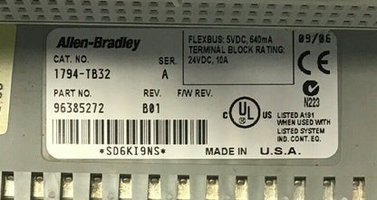 ALLEN-BRADLEY 1794-TB32  SER.A REV.B01 FLEX I/O TERMINAL BASE UNIT / 24VDC, 10A