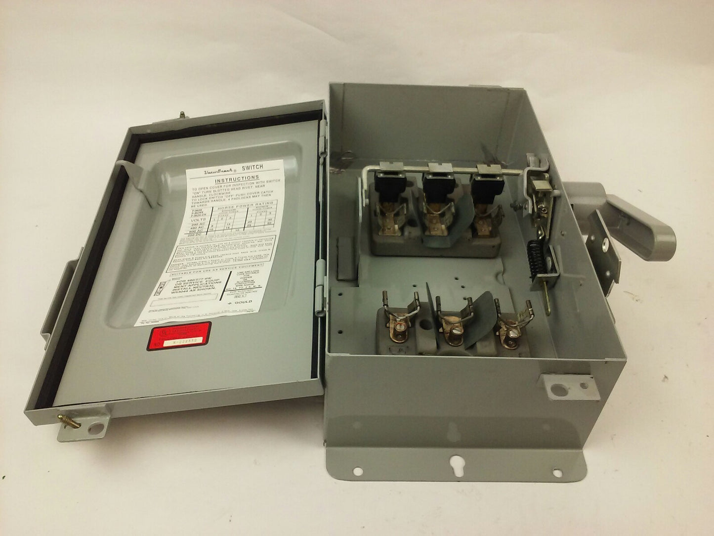 ITE GOULD F352H, ENCLOSED SWITCH, 60A, 600V, FUSIBLE, TYPE 12, 3PH, 30 MAX H.P.