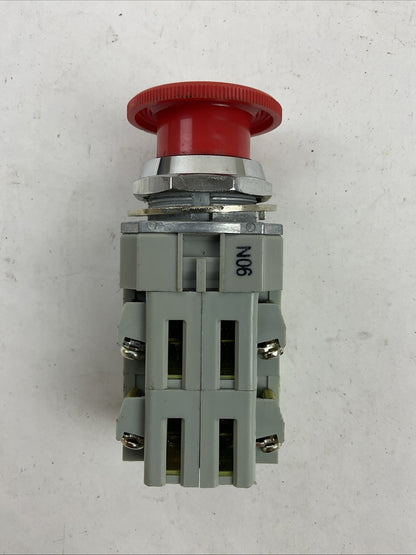 IDEC AVD311N-R RED TWIST-RELEASE EMERGENCY STOP MUSHROOM BUTTON