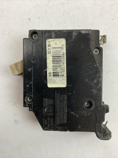 CUTLER HAMMER CHNT2020 2POLE 20/20AMP 120/240VAC CIRCUIT BREAKER