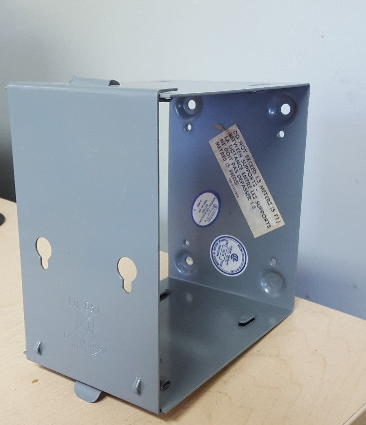 SQUARE D LD63N LD-63N COMBINATION HINGE AND SCREW COVER NEW  51021