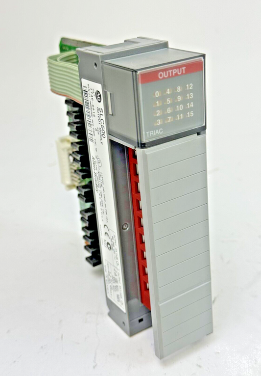 ALLEN-BRADLEY - 1746-OA16 SER. D - SLC 500 OUTPUT MODULE - 1746-0A16