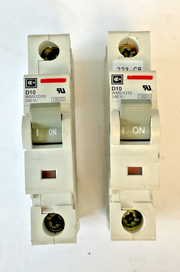 CUTLER HAMMER WMS1D10 CIRCUIT BREAKER 240VAC D10 ***LOTOF2***