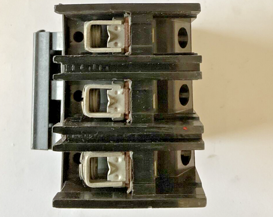 SQUARE D MH350 CIRCUIT BREAKER 240VAC 3POLE 50A