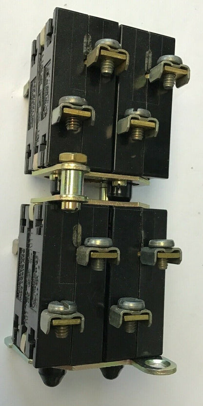 GENERAL ELECTRIC CR290U207 TANDEM BLOCK 600V 4N0-4NC NC CONT.