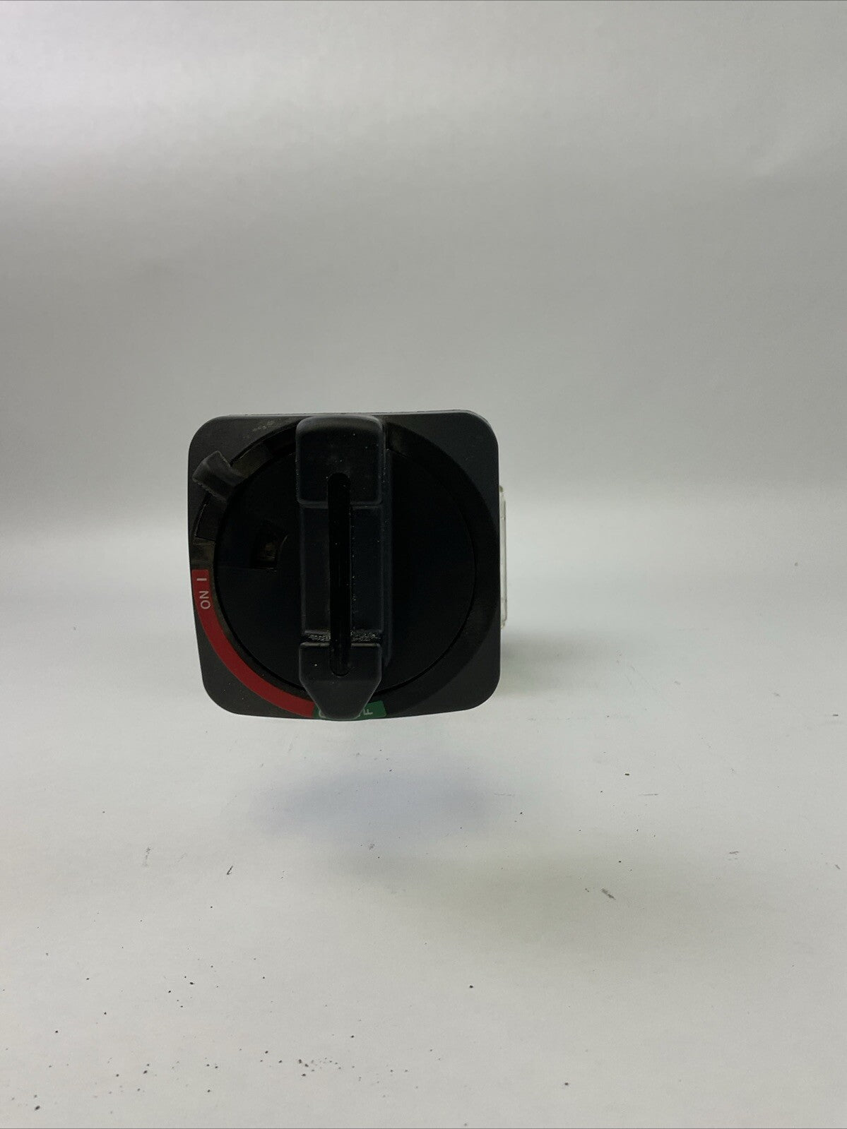 ALLEN BRADLEY 194R-NJ030P3 DISCONNECT SWITCH SER B 194R-HS4 SER A LPJ-6SP