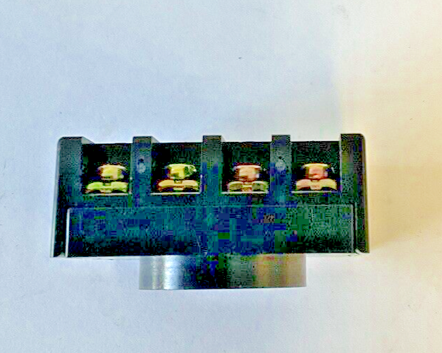 OMRON P3G-08RELAY SOCKET BASE 6A250VAC ***LOTOF7***