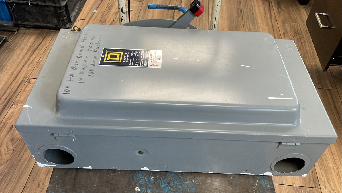 SQUARE D H364 SERIES D2 FUSIBLE SAFETY SWITCH 600VAC 200AMP 3POLE 3PH 150HP