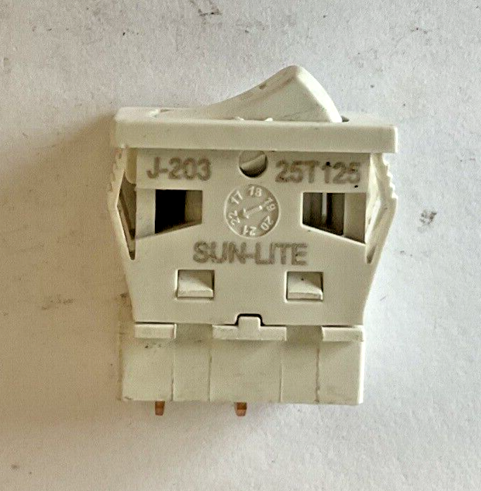 SUN-LITE E143741 RANGE SWITCH 8A 125V J-203  ***LOTOF8***