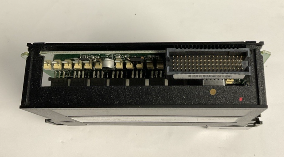 ALLEN BRADLEY 1756-OA16I CONTROLLOGIX  D/O MODULE 24VDC 240VAC**W/O TERMINALS**