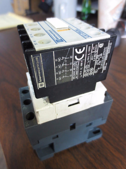 TELEMECANIQUE LC1-D12 CONTACTOR + LA1-DN04 CONTACT BLOCK