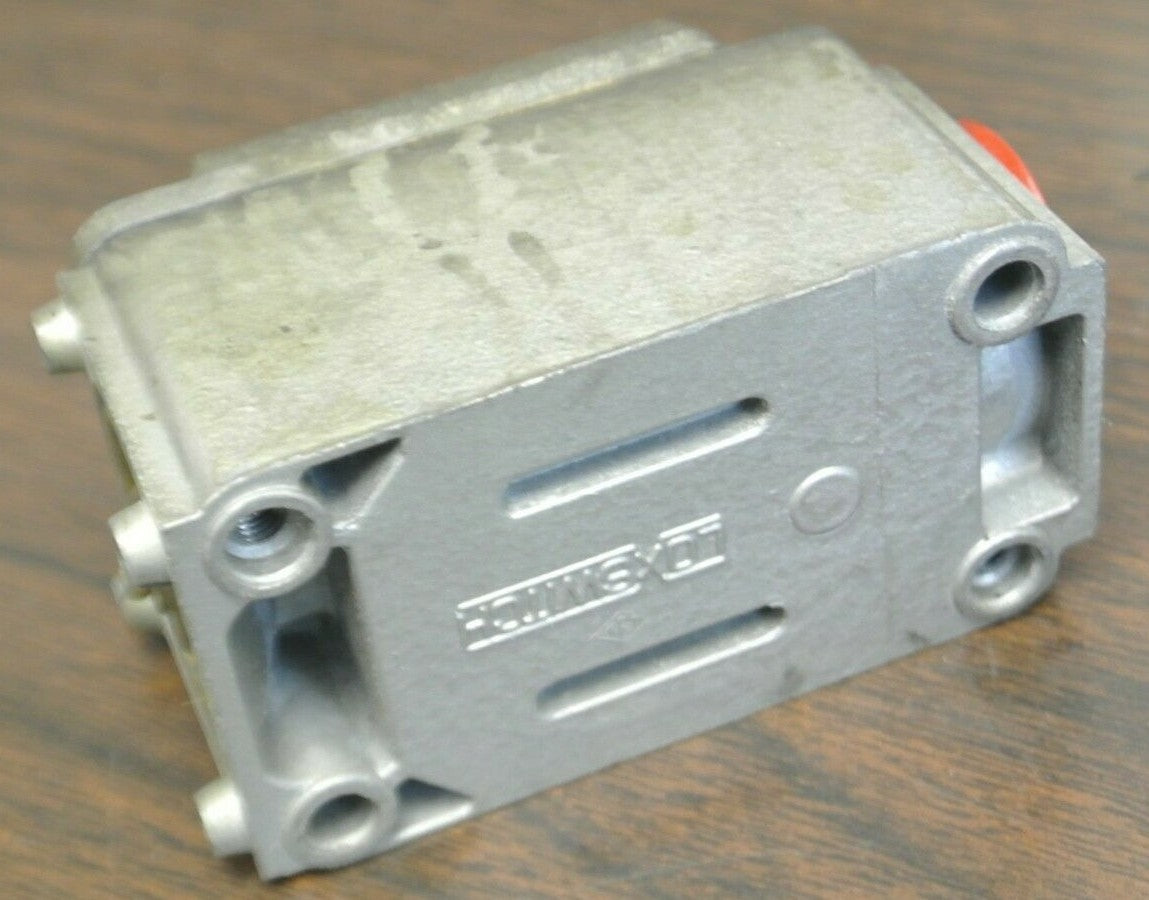 GOULD / R.B. DENISON / C4-AIR LIMIT SWITCH / NEW SURPLUS