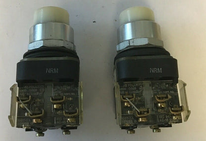 ALLEN BRADLEY 800T-PA16 WHITE PUSH BUTTON SER.T 120V 50/60HZ **(LOTOF2)**