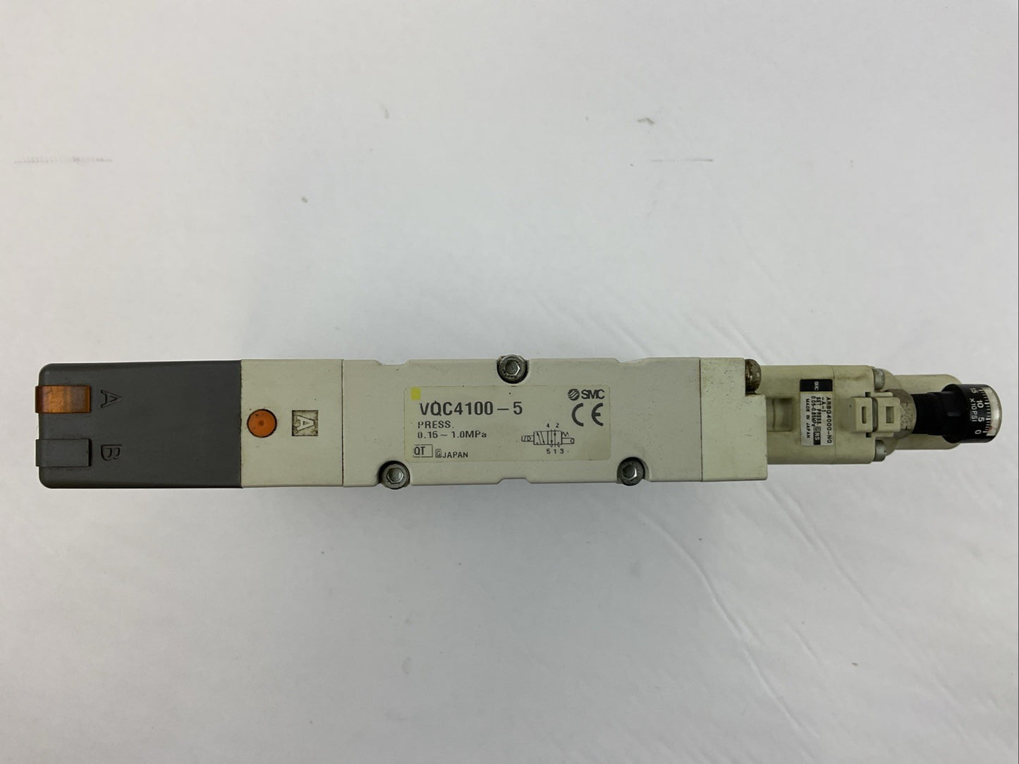 SMC SOLENOID VALVE VQ4100-5 ARBQ4000-N0 VQ 4000