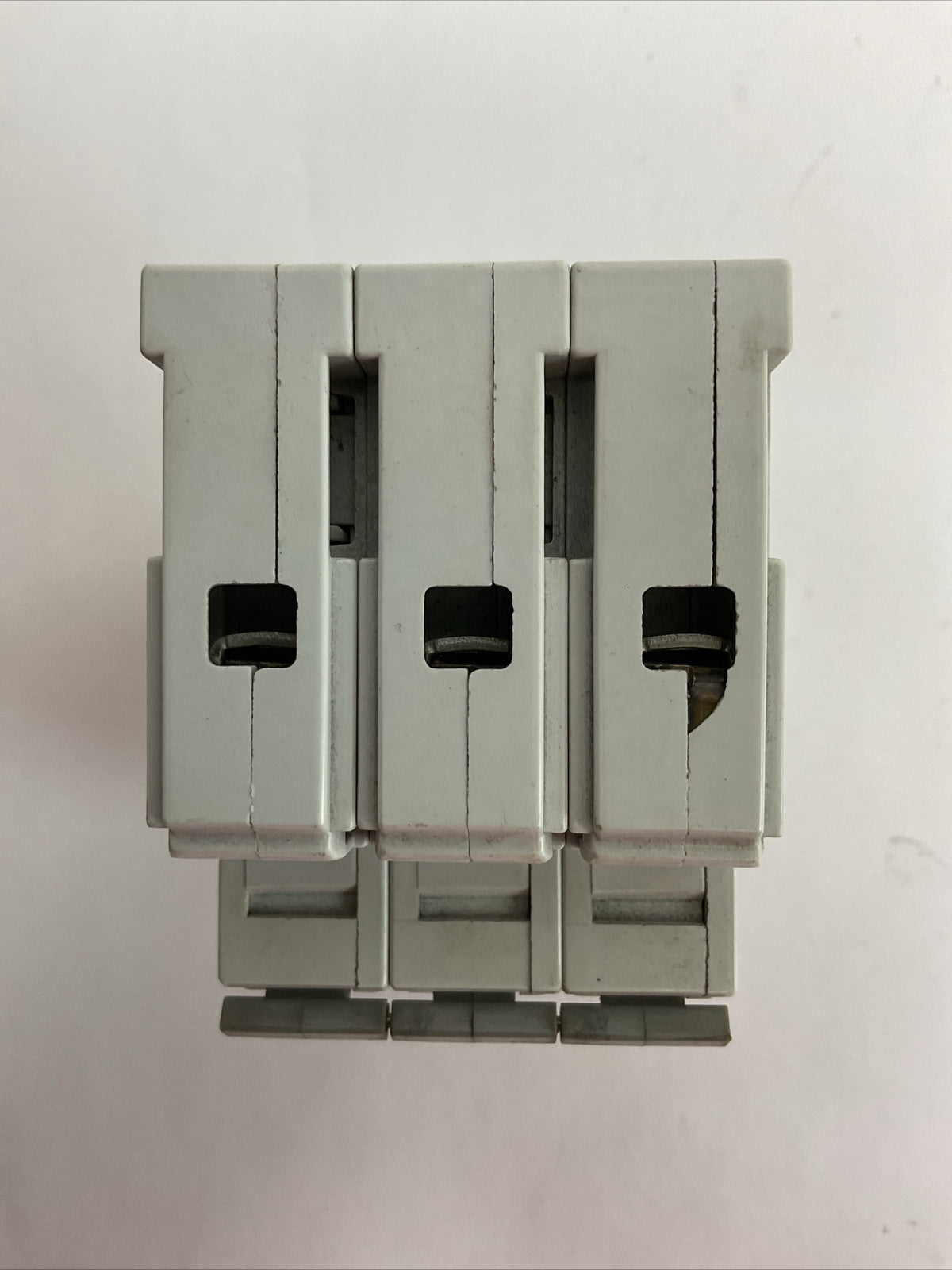 ALLEN BRADLEY 1492-CB3G200 MANUAL MOTOR CONTROLLER 20A 10HP 3P 480Y/277VAC SER C