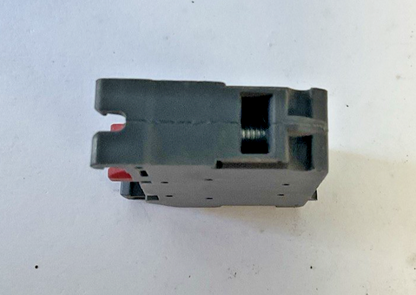 ALLEN BRADLEY 800F-X01 CONTACT BLOCK SER.A 600V 10A 4KV***LOTOF4***