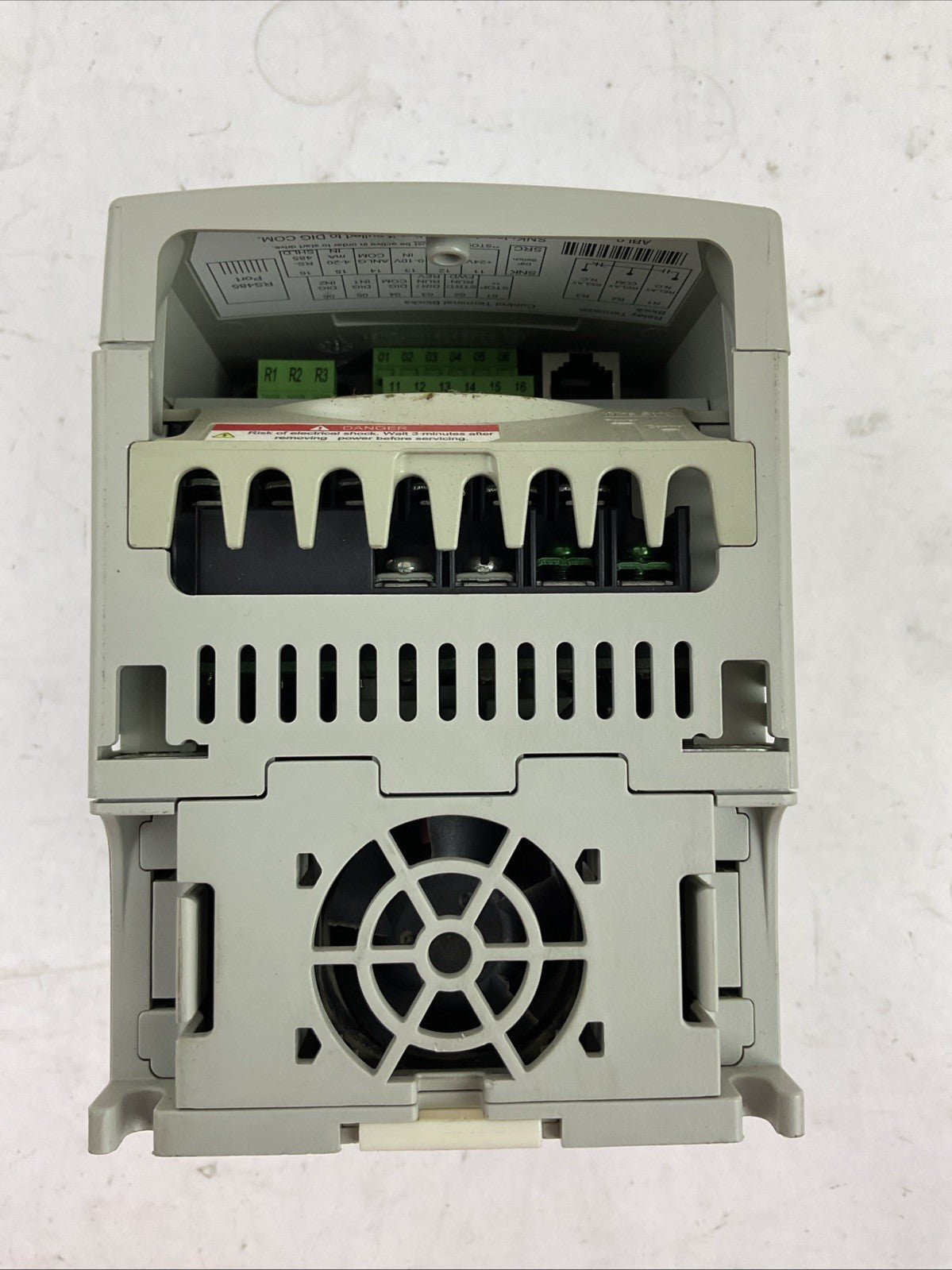 ALLEN BRADLEY 22A-D6P0N104 SER A FRN: 6.01 AC DRIVE 2.2kW 3.0HP OUTPUT 0-460VAC